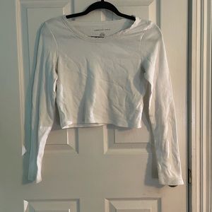 Womens (M) American Eagle White waffle long sleeve with lace detail on neckline